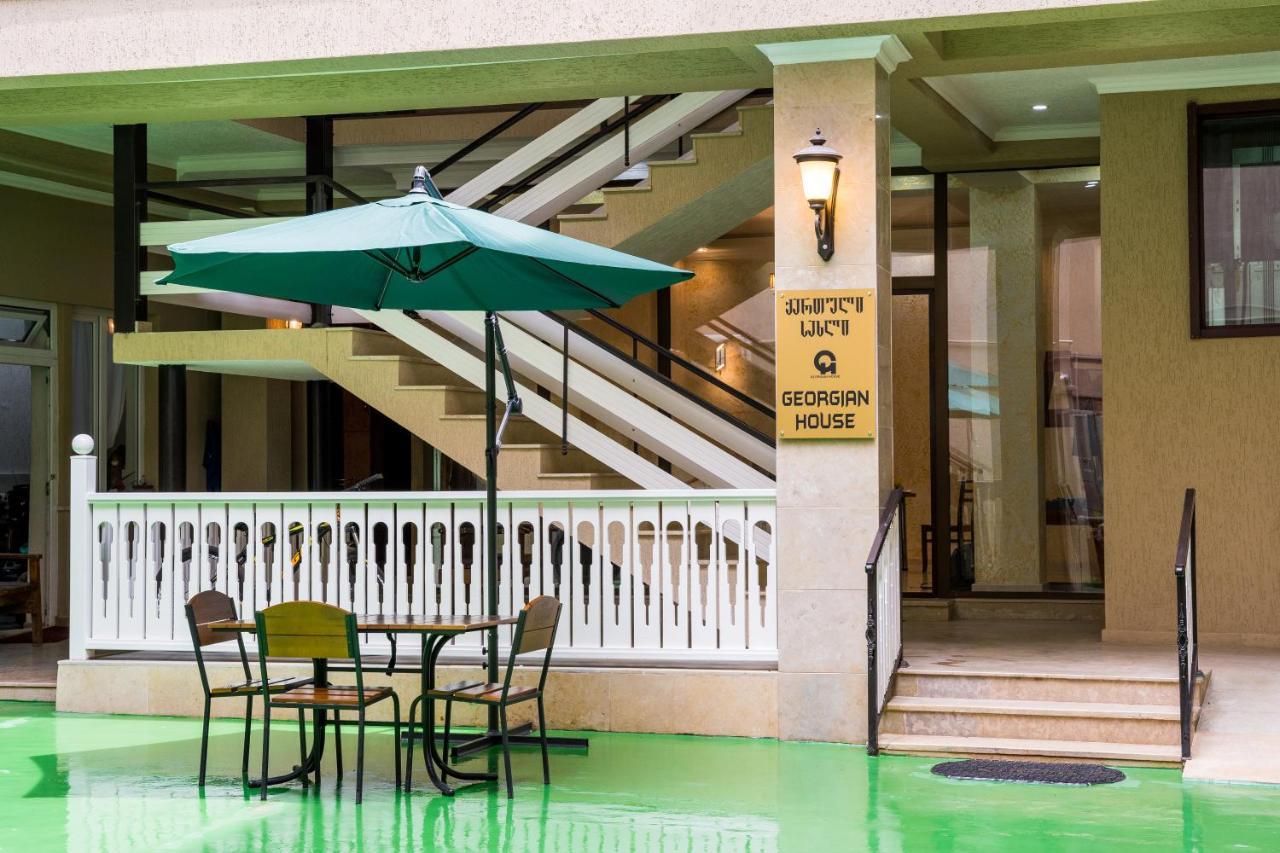 Georgian House Hotell Kutaisi Exteriör bild